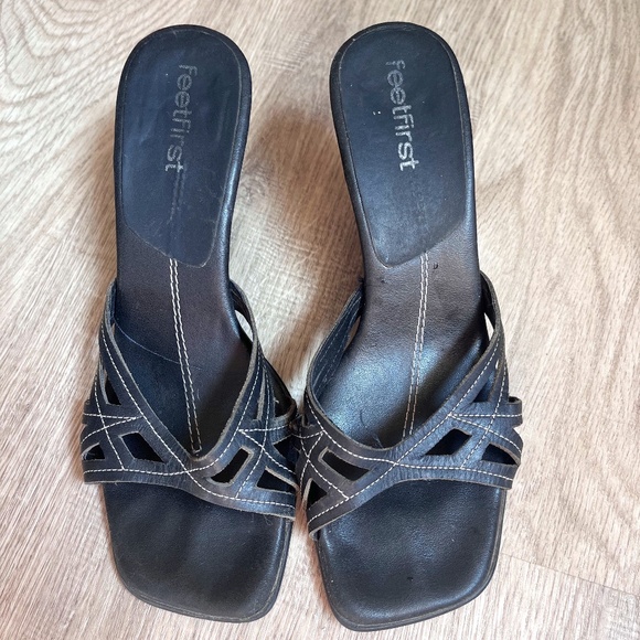 Feet First Shoes - Vintage Women's High Heels (Size 36)